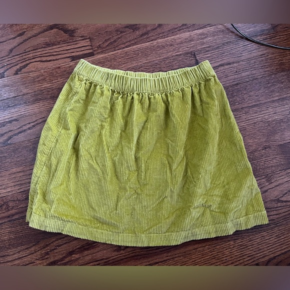American Eagle corduroy skit size M - Picture 1 of 1